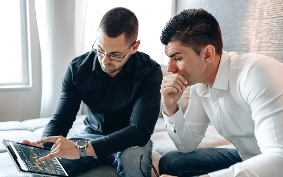 Contenido optimizado que cambia la información negativa